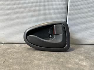 Фото запчасти ручка двери внутренняя задняя правая Hyundai Accent 2007 Б/У запчасть Запчасть ручка двери внутренняя задняя правая Hyundai Accent 2007