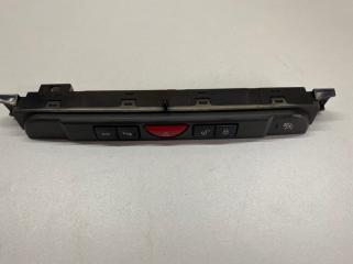 Запчасть кнопка аварийной сигнализации Land Rover Discovery 3 2004-2009