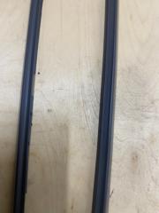 Молдинг лобового стекла Toyota Camry V70