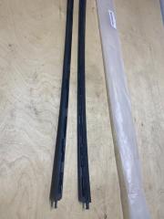 Молдинг лобового стекла Camry 2020 V70