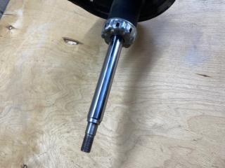 Стойка подвески передняя левая Rav 4 2000-2005 XA20