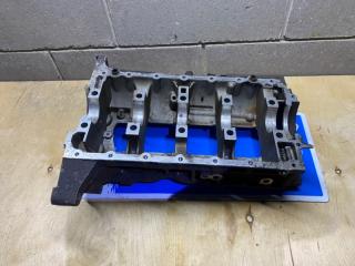 Фото запчасти постель коленвала Peugeot 206 Б/У запчасть Запчасть постель коленвала Peugeot 206