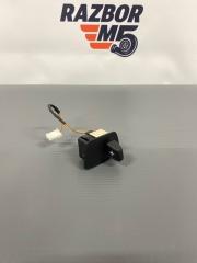 Запчасть кнопка регулировки рулевой колонки BMW 530i 2017