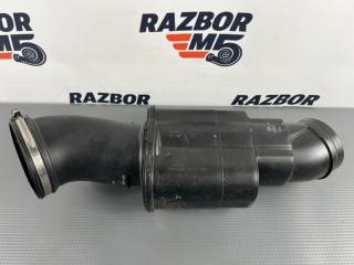 Запчасть патрубок воздушного фильтра BMW 523i 2017