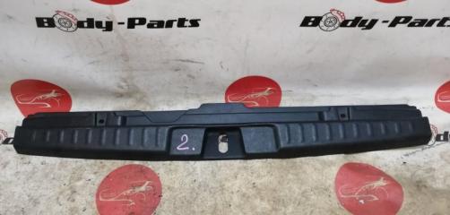 Пластик петли багажника HONDA HR-V GH3 2 1 ракурс