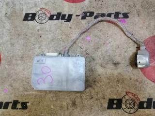 Блок ксенона TOYOTA crown majesta uzs186 85967-50020 2 ракурс