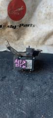Блок abs TOYOTA AVENSIS AZT255 1AZ 1 ракурс