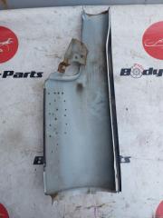 Щечка правая передняя NISSAN ATLAS P8F23 3 ракурс