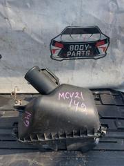 Корпус воздушного фильтра TOYOTA WINDOM MCV21 2MZ 2220420010 1 ракурс