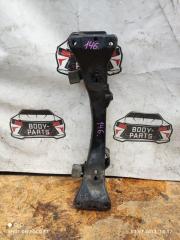 Балка под двс TOYOTA PROGRES JCG11 2JZ 1 ракурс