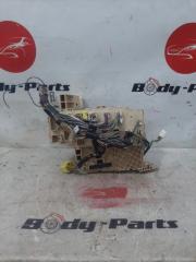 Блок предохранителей TOYOTA CELICA ZZT230 1ZZ 3 ракурс