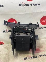 Блок управления климат-контролем MITSUBISHI OUTLANDER CW5W 2 ракурс Блок управления климат-контролем MITSUBISHI OUTLANDER CW5W 2 ракурс