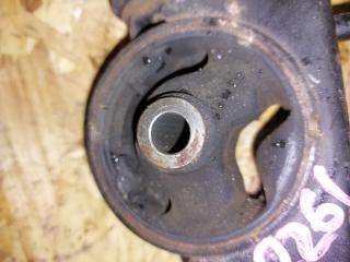 Подушка двигателя задняя TOYOTA COROLLA FIELDER ZRE144 2 ракурс