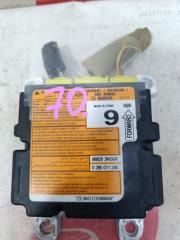Электронный блок Nissan LEAF AZE0 98820 3NG0A 2 ракурс