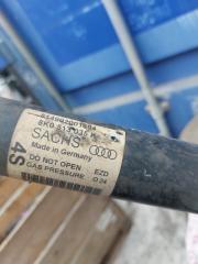 Амортизатор правый задний audi A4 8k 3 ракурс Амортизатор правый задний audi A4 8k 3 ракурс