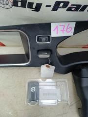 Консоль спидометра VOLVO v40 MV48 2 ракурс Консоль спидометра VOLVO v40 MV48 2 ракурс