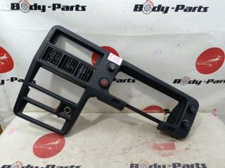 Консоль спидометра ISUZU BIGHORN UBS69 1 ракурс Консоль спидометра ISUZU BIGHORN UBS69 1 ракурс