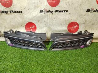 Решетка радиатора передняя NISSAN MARCH AK12 CR12 62320CT40A, 62330CT40A 1 ракурс