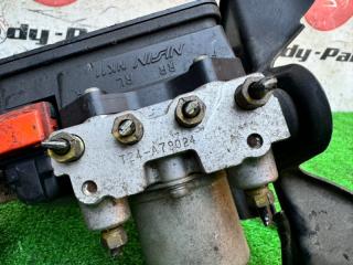 Блок abs HONDA ELYSION RR3 J30A T24-A79024 5 ракурс