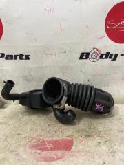 Патрубок воздушного фильтра NISSAN X-TRAIL NT31 MR20 2 ракурс