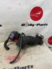 Патрубок воздушного фильтра NISSAN SERENA NC25 MR20 2 ракурс