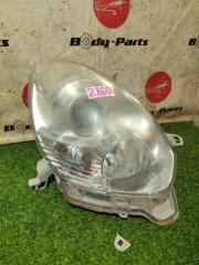 Фара правая передняя TOYOTA PASSO KGC35 1KR 10051006 3 ракурс Фара правая передняя TOYOTA PASSO KGC35 1KR 10051006 3 ракурс