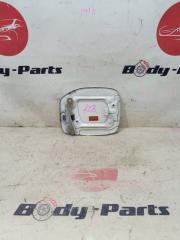 Лючок бензобака TOYOTA CALDINA ST210 2 ракурс