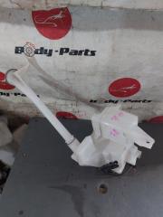 Бачок омывателя NISSAN LEAF ZE0 2 ракурс Бачок омывателя NISSAN LEAF ZE0 2 ракурс