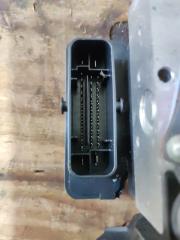 Блок abs HONDA CR-V RM4 K24A 3 ракурс