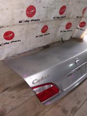 Крышка багажника NISSAN Cefiro A33 5 ракурс Крышка багажника NISSAN Cefiro A33 5 ракурс