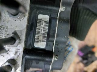 Блок abs Audi S4 8K 3 ракурс