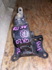 Подушка кпп правая NISSAN X-TRAIL NT30 QR20 2 ракурс Подушка кпп правая NISSAN X-TRAIL NT30 QR20 2 ракурс