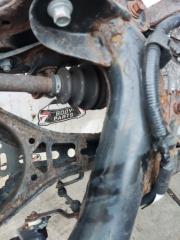 Балка подвески задняя TOYOTA PRIUS ZVW55 2ZR-FXE 4 ракурс Балка подвески задняя TOYOTA PRIUS ZVW55 2ZR-FXE 4 ракурс