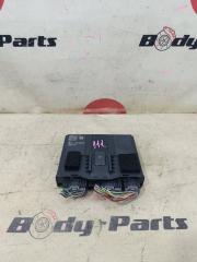 Электронный блок HONDA vezel RU4 38320-T7B-J01 1 ракурс