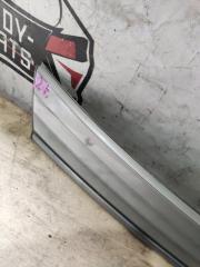 Накладка 5-й двери DAIHATSU COO M402S 76801-B1010-1 2 ракурс