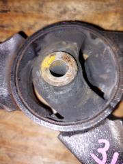 Подушка двигателя задняя TOYOTA AVENSIS AZT250 2 ракурс