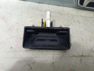 Накладка 5-й двери HONDA FIT GP1 74890-TF2-J21 2 ракурс