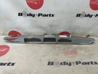 Накладка 5-й двери HONDA FIT GP1 74890-TF2-J21 4 ракурс