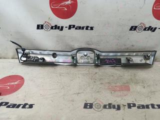 Накладка 5-й двери HONDA FIT GP1 74890-TF2-J21 5 ракурс
