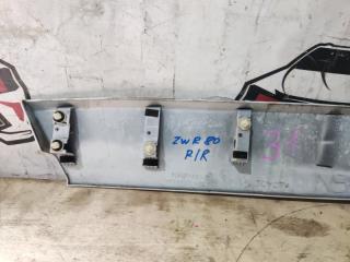 Накладка на крыло правая задняя TOYOTA NOAH ZWR80 60835-28040 3 ракурс