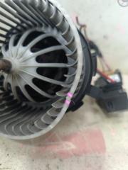 Мотор печки Audi S4 8K U0854003 4 ракурс