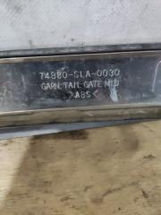 Накладка 5-й двери HONDA AIRWAVE GJ2 74880-SLA-0030 5 ракурс