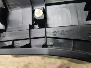 Накладка замка багажника HONDA AIRWAVE GJ2 84640-SLA-0030 3 ракурс