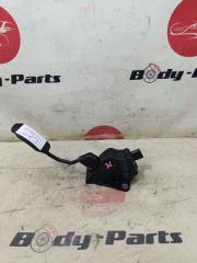 Педаль газа TOYOTA NOAH ZWR80 78110-28040 3 ракурс