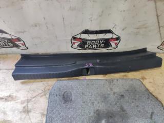 Накладка замка багажника TOYOTA WISH ZGE20 67935-68020 2 ракурс