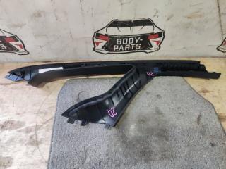 Пластик салона левый передний TOYOTA NOAH ZWR80 62220-28140 2 ракурс