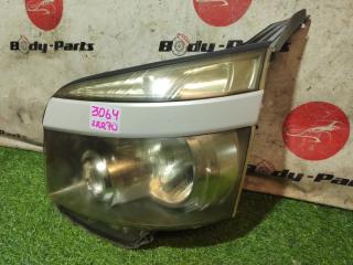 Фара левая передняя TOYOTA VOXY ZRR70 3ZR-FAE 28202 3 ракурс Фара левая передняя TOYOTA VOXY ZRR70 3ZR-FAE 28202 3 ракурс