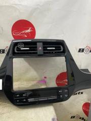 Блок управления климат-контролем TOYOTA PRIUS ZVW55 2 ракурс