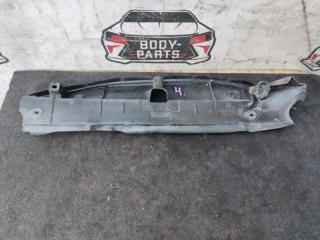 Защита радиатора TOYOTA PRIUS ZVW55 16592-37020 2 ракурс Защита радиатора TOYOTA PRIUS ZVW55 16592-37020 2 ракурс
