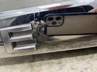 Накладка 5-й двери NISSAN ELGRAND pne52 2 ракурс